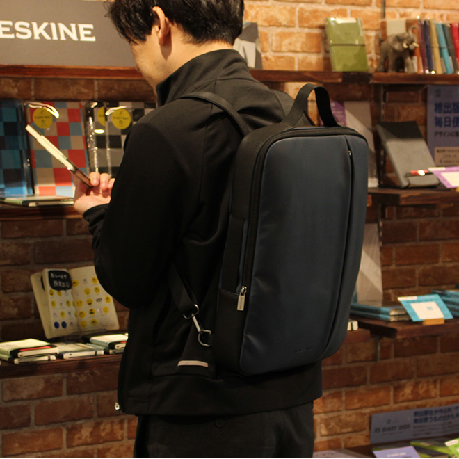 白木/黒塗り 【未使用】MOLESKINE モレスキン バッグ リュック