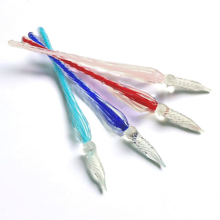 <b>専用BOXでお届け</b>