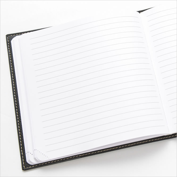 <b>ノートページもあります</b>ミーティングノートや日記帳など、様々な用途に使えるノートページもあります。