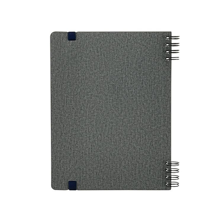 表紙のロゴは空押し。