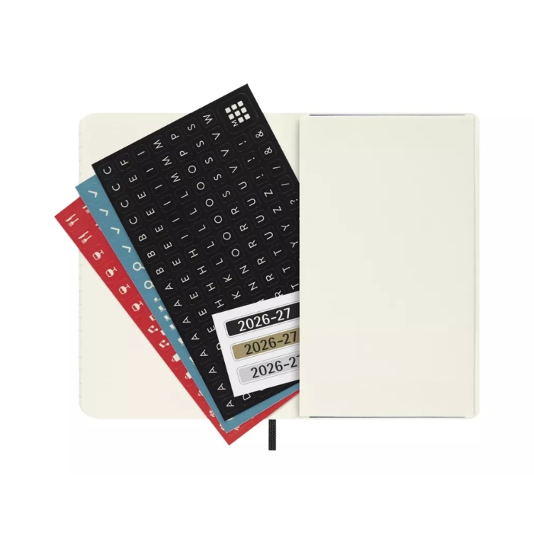 <b>マチ付ポケットでメモや名刺をストック</b>モレスキン定番の拡張ポケット。