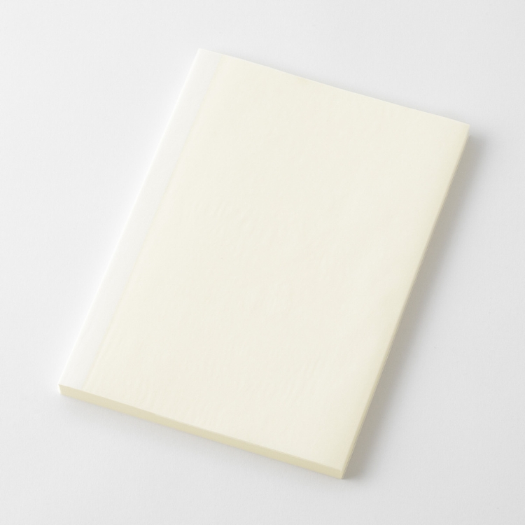 万年筆でも裏抜けしにくく、書き心地抜群の「MD用紙」。